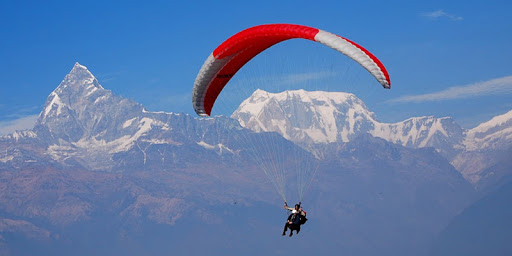 पोखरामा दैनिक दुई सय प्याराग्लाइडिङ