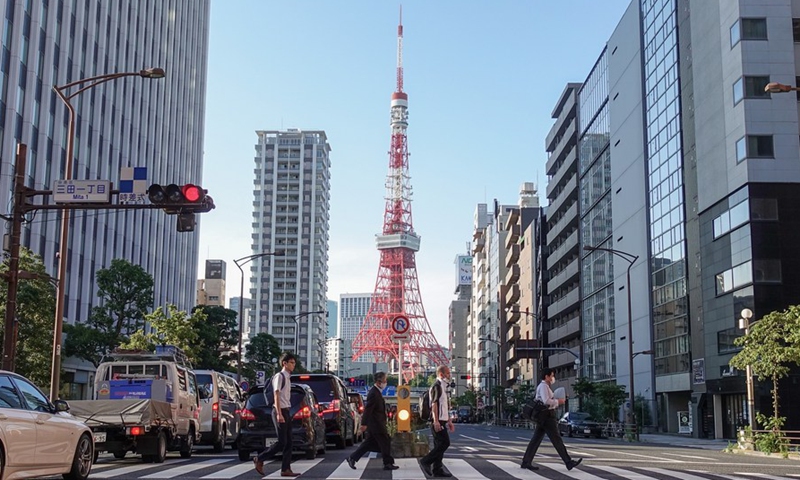 Japan gov’t to cut employee bonuses for 1st time in decade