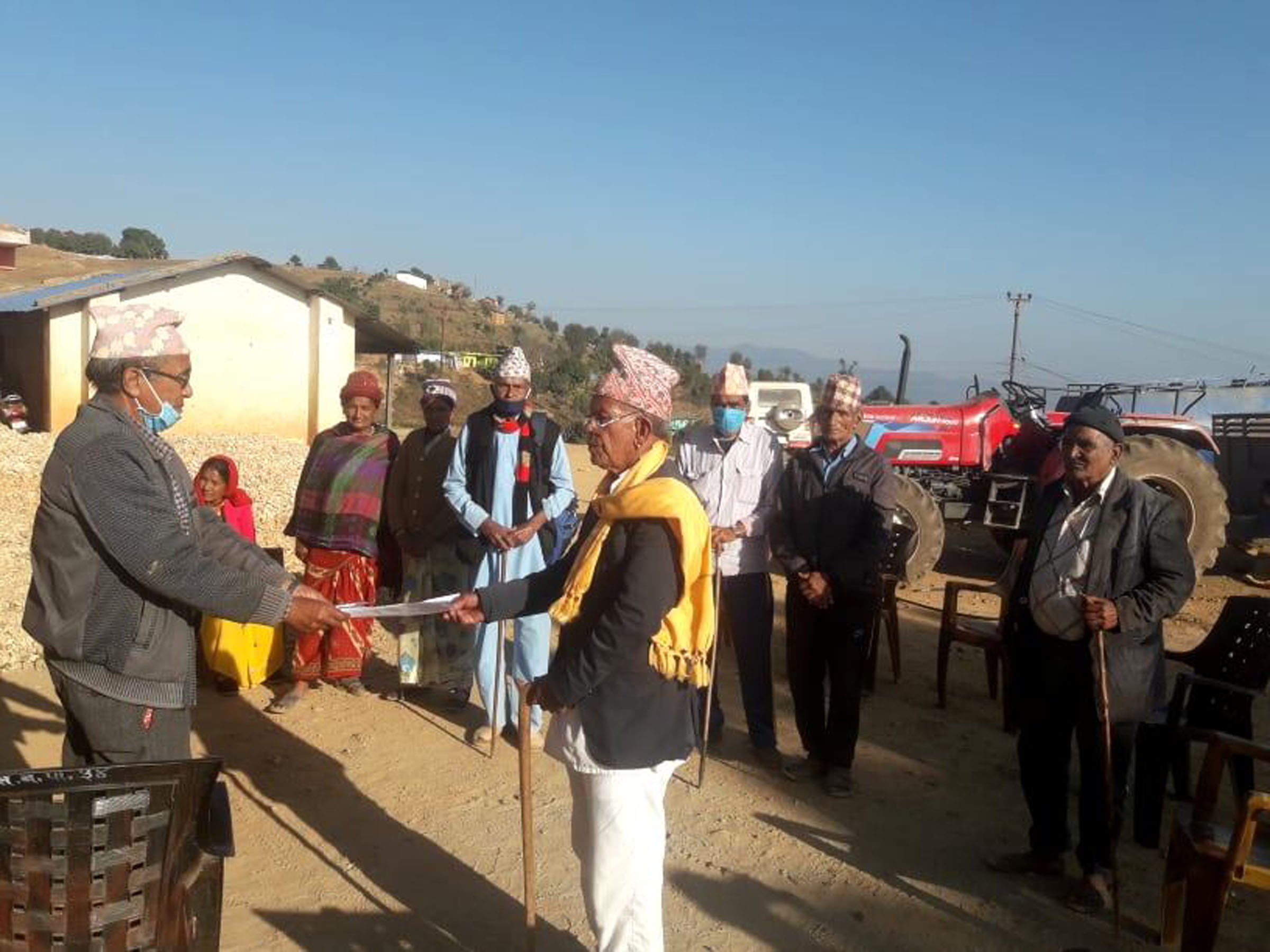 लामो समयदेखि पेन्सन बुझ्न नपाएको पेन्सनधारीको ज्ञापन–पत्र