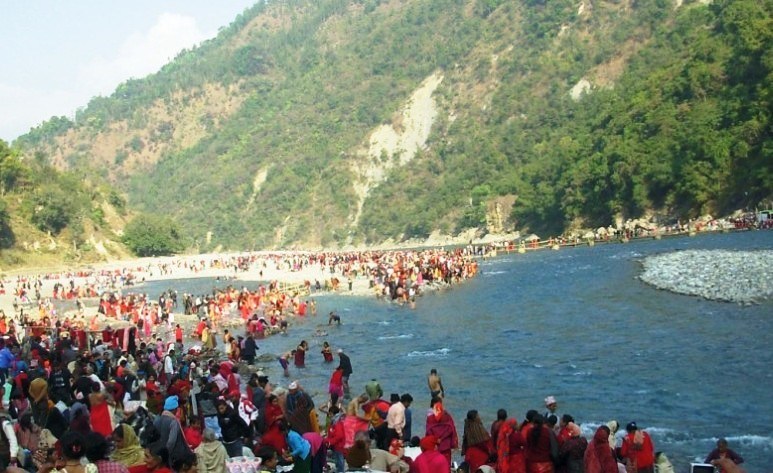कालीगण्डकीमा स्नान गर्न पैदलमार्ग निर्माण