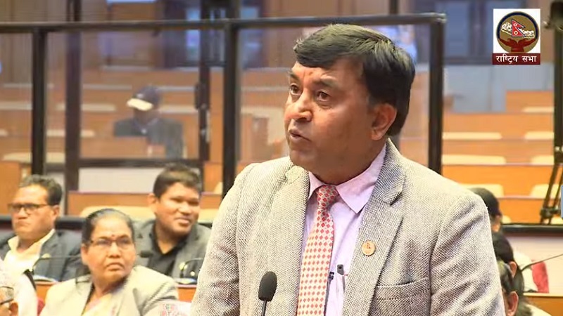 खिमलाल भट्टराईद्वारा निर्माणाधीन कृषि सडकको स्थलगत अनुगमन
