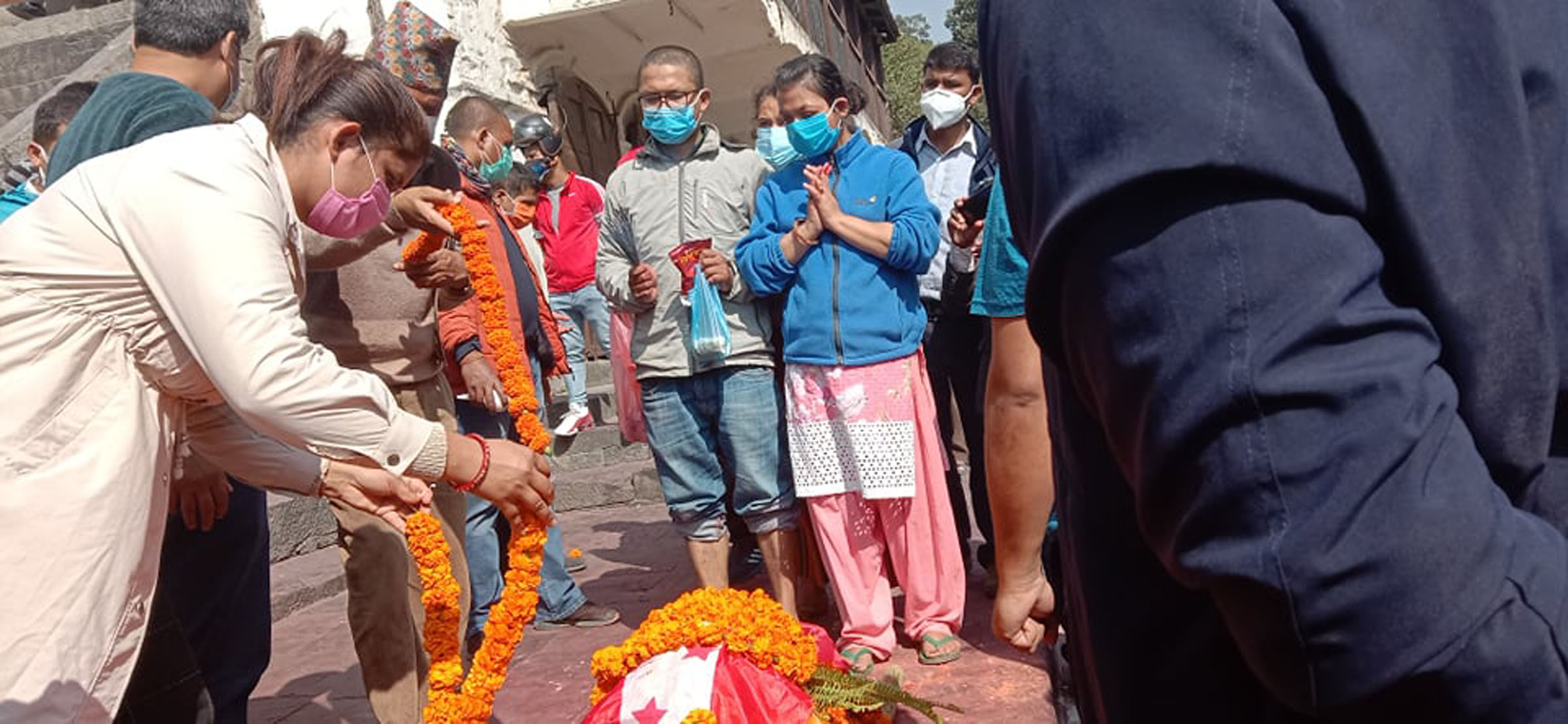 पत्रकार स्व वर्माको अन्त्येष्टि