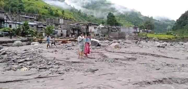 बाढी पीडितका पीडा : आश्वासन आए, राहत आएन