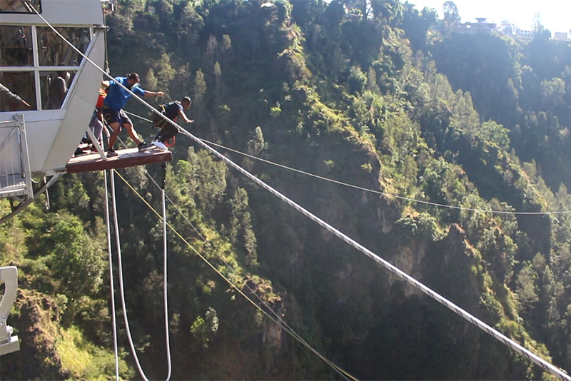 विश्वकै अग्लो बन्जी र स्विङ व्यावसायिक सञ्चालनमा