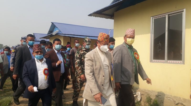 मुख्यमन्त्री राईद्वारा ३४ वटा तीन कोठे घर सुकुम्वासी परिवारलाई हस्तान्तरण