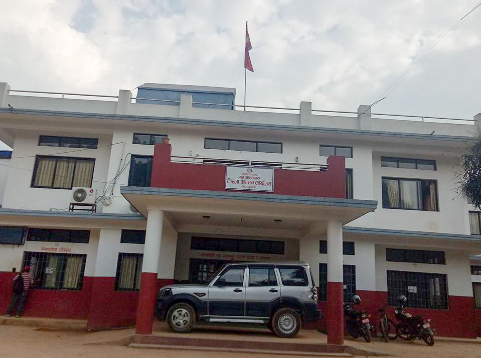 जिल्ला प्रशासन कार्यालय नुवाकोटमा बार अनुसारको सेवा कार्यान्वयन
