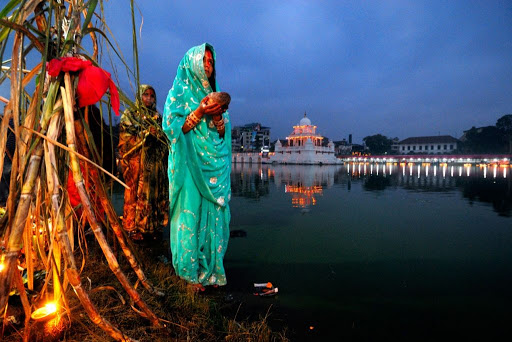 हिमाल, पहाड र तराईवासीलाई एकै सूत्रमा जोड्ने छठ पर्वको रौनकता