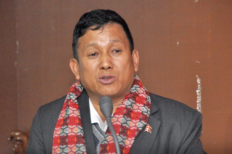कोभिडबाट नागरिकलाई  बचाउन सरकार भरपूर प्रयास गरिरहेको छ : सञ्चारमन्त्री