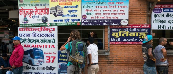 प्रविधिको प्रयोग : नयाँ बसपार्कमा बस टिकट काट्न सहज