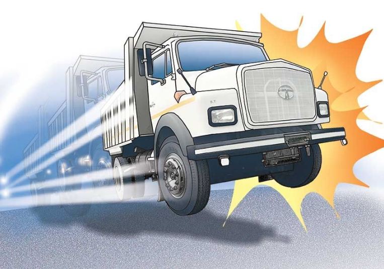 टिपरले ठक्कर दिँदा दुईको मृत्यु