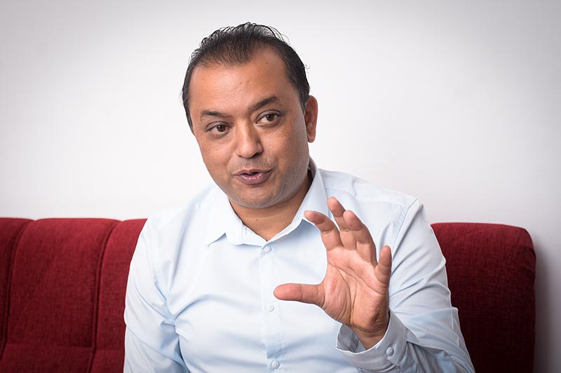 कोरोनाका कारण पत्रकारिता क्षेत्र धरासायी बन्यो : गगन थापा