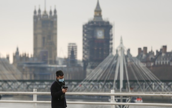 UK records another 5,312 coronavirus cases, 33 deaths