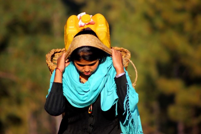 पानीका मुहान सुक्न थालेपछि गाउँलेलाई समस्या