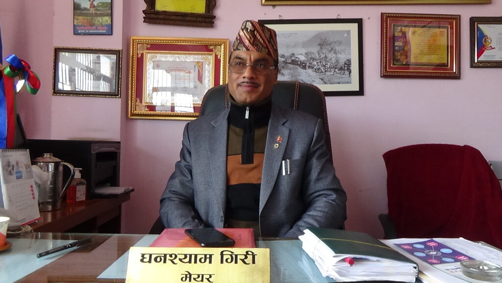 चन्द्रागिरिका नगर प्रमुख गिरीलाई कोरोना सङ्क्रमण
