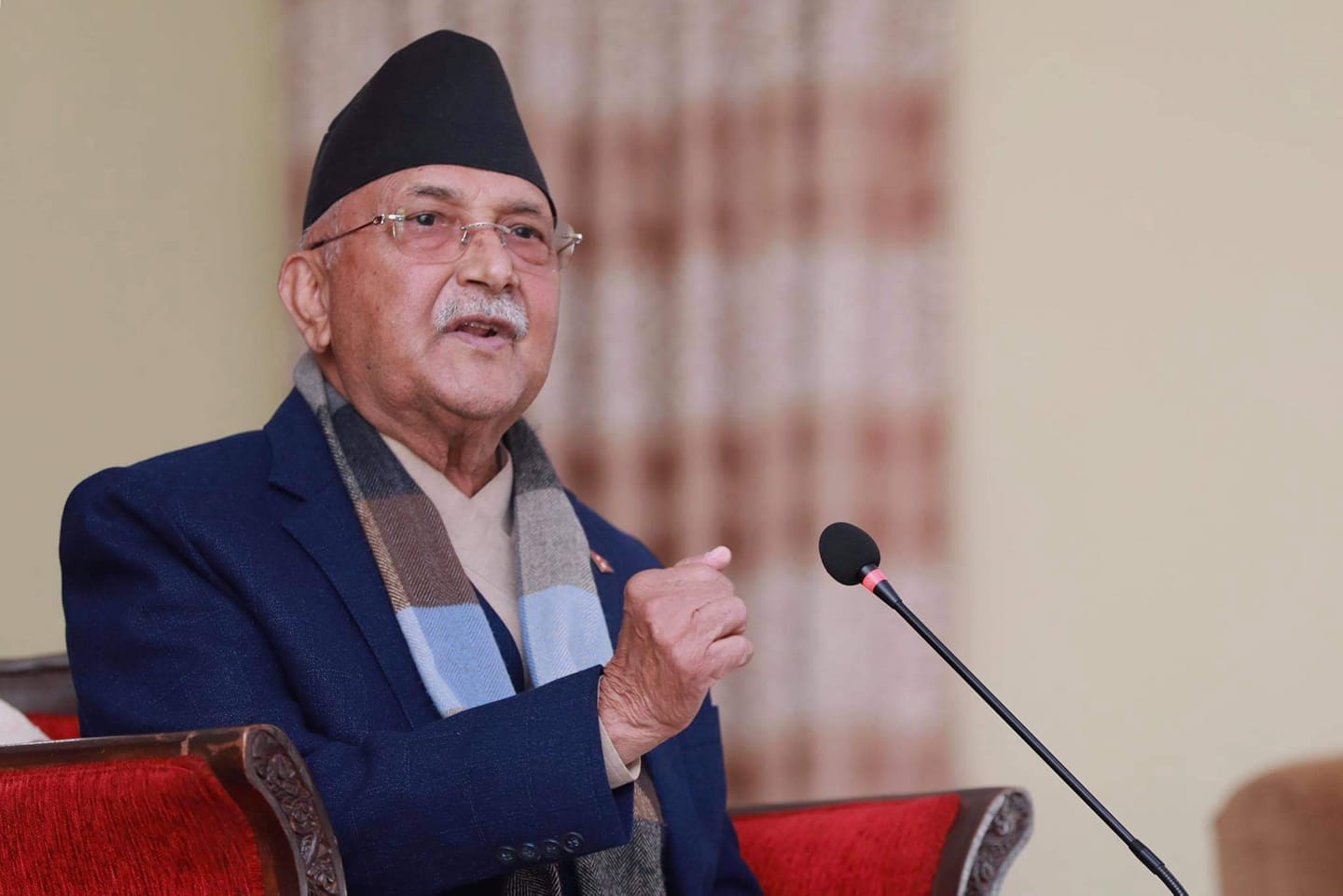 सात मन्त्रालयको कार्यभार प्रम ओलीलाई