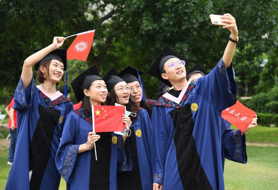 China will have 9 mln new college graduates this year