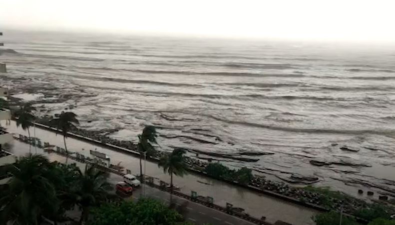चक्रवातका कारण भारत, बंगलादेशमा ठूलो क्षति, ११ लाखभन्दा बढी मानिसको उद्धार