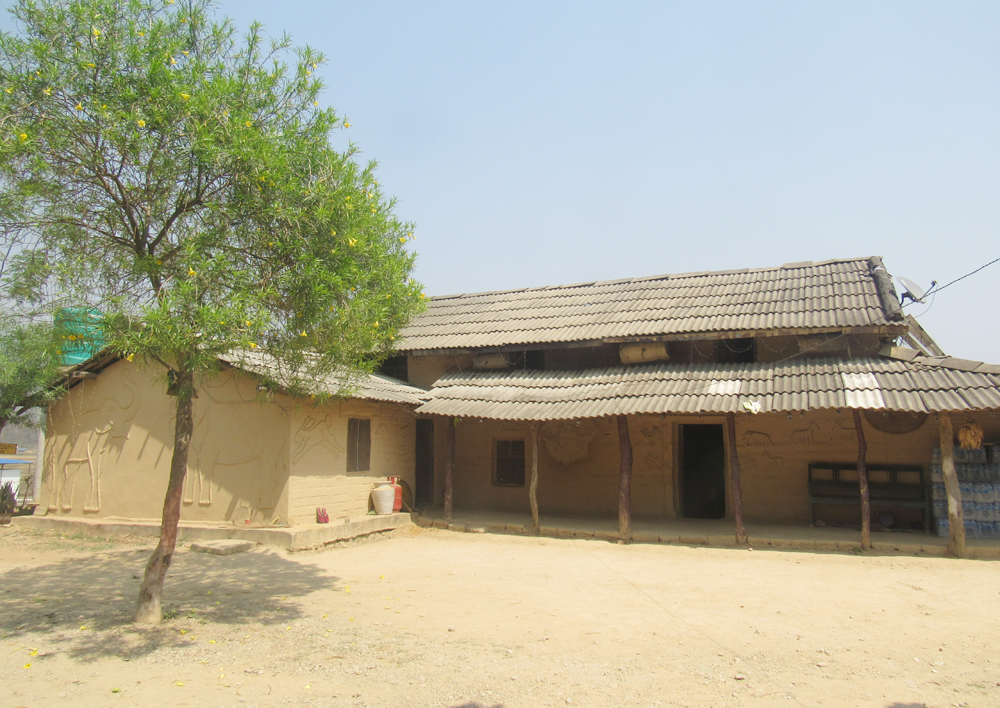 कोरोनाले थला पर्दै पश्चिमको पर्यटन
