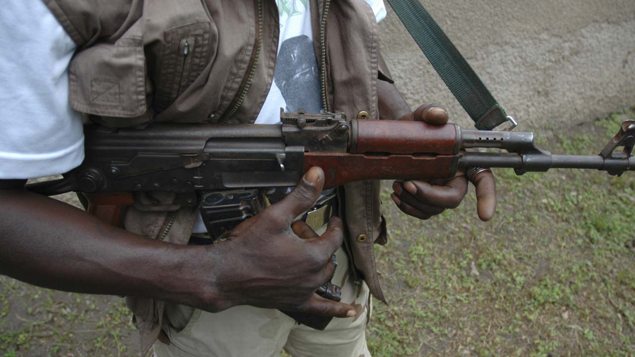 Gunmen kill 10 in central Nigeria: police