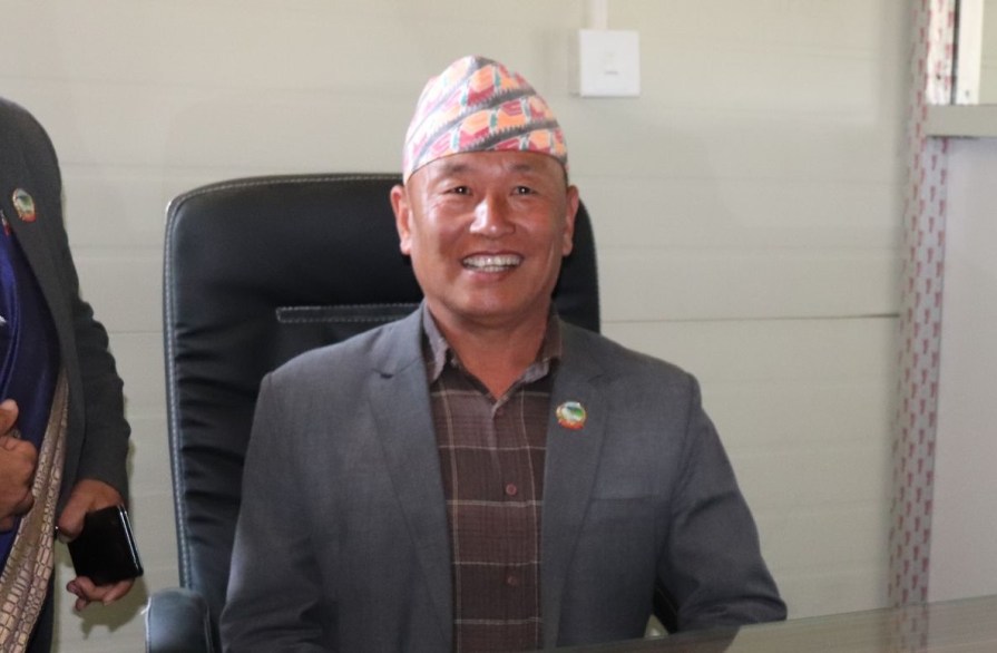 फेरि हटाइए कृष्ण थापा