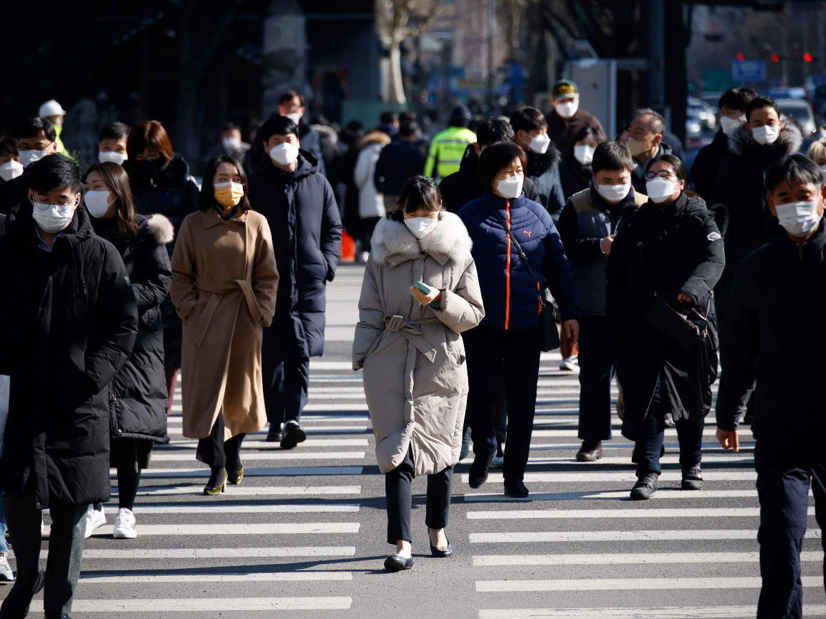 S.Korea reports 1,318 more COVID-19 cases, 190,166 in total