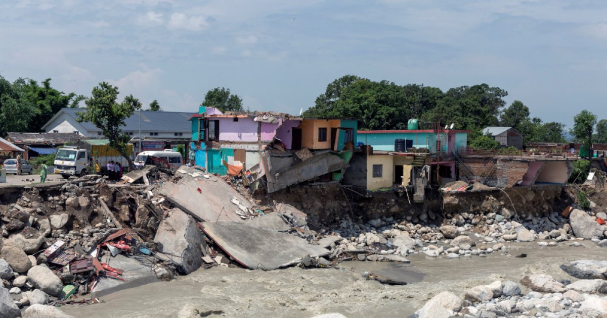 India begins landslide, flood clean-up as deadly monsoon rains ease