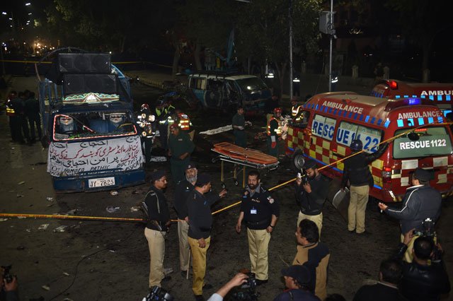 Pakistan: 13 killed, several injured in Karachi grenade attack