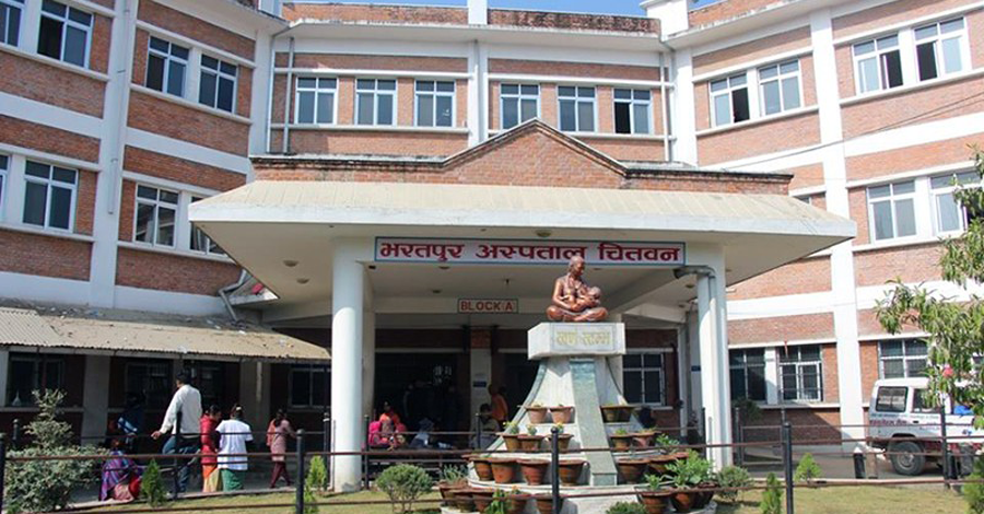 भरतपुर अस्पताल भरियो कोरोना सङ्क्रमितले