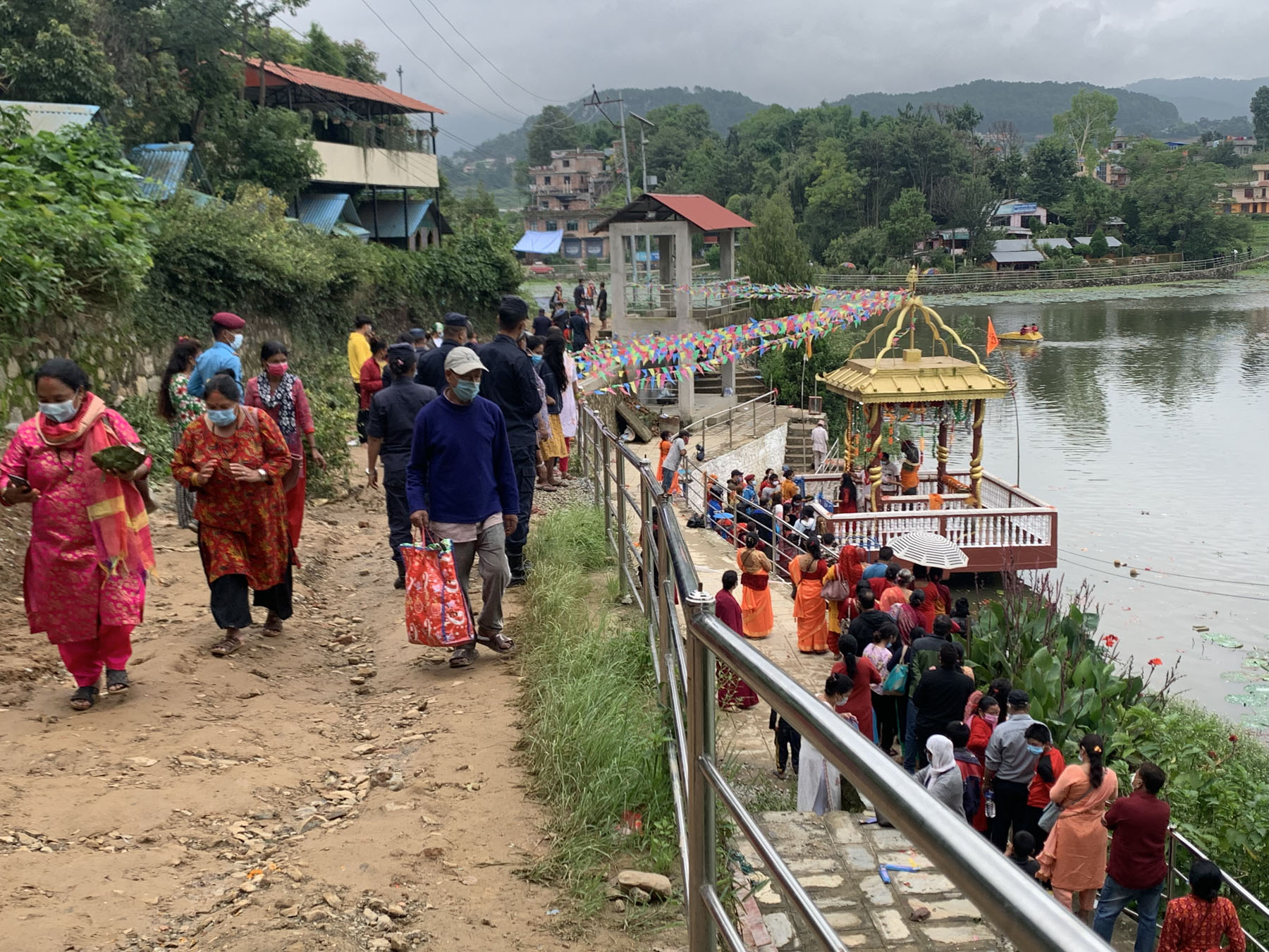 मनाइयो नागपञ्चमी