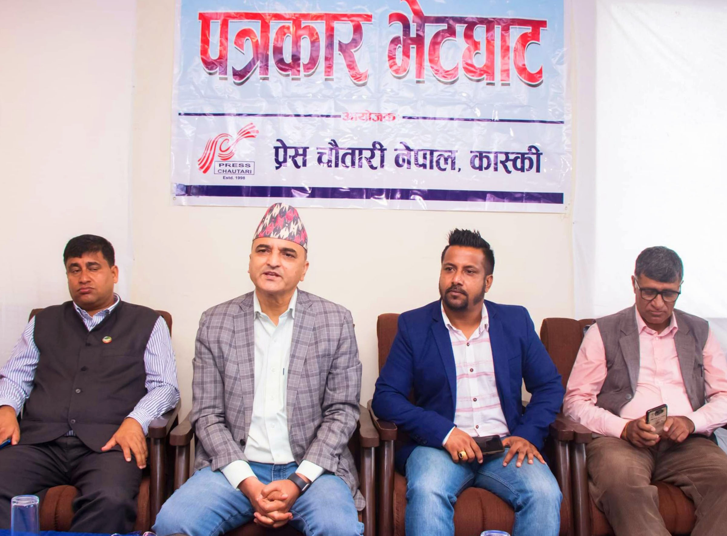 माधव नेपाल एमालेमै फर्किनुहुन्छ : योगेश भट्टराई