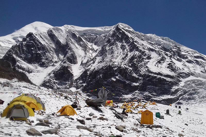 धौलागिरि हिमाल आरोहण : पदमार्ग सुनसान, आधार शिविरमा चहलपहल