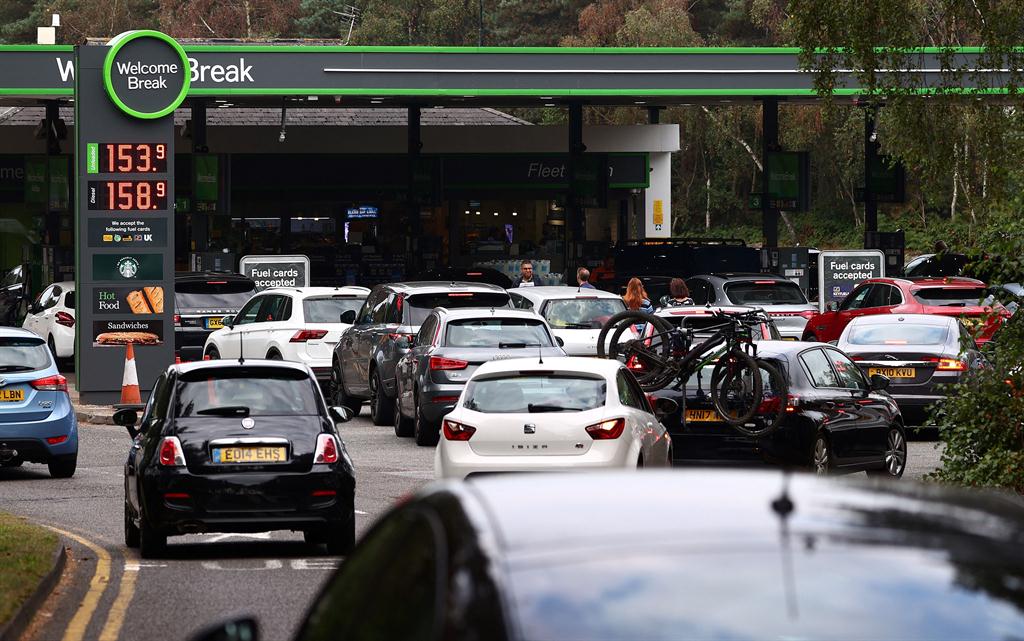 Fuel ‘panic-buying’ in UK could see army to rescue