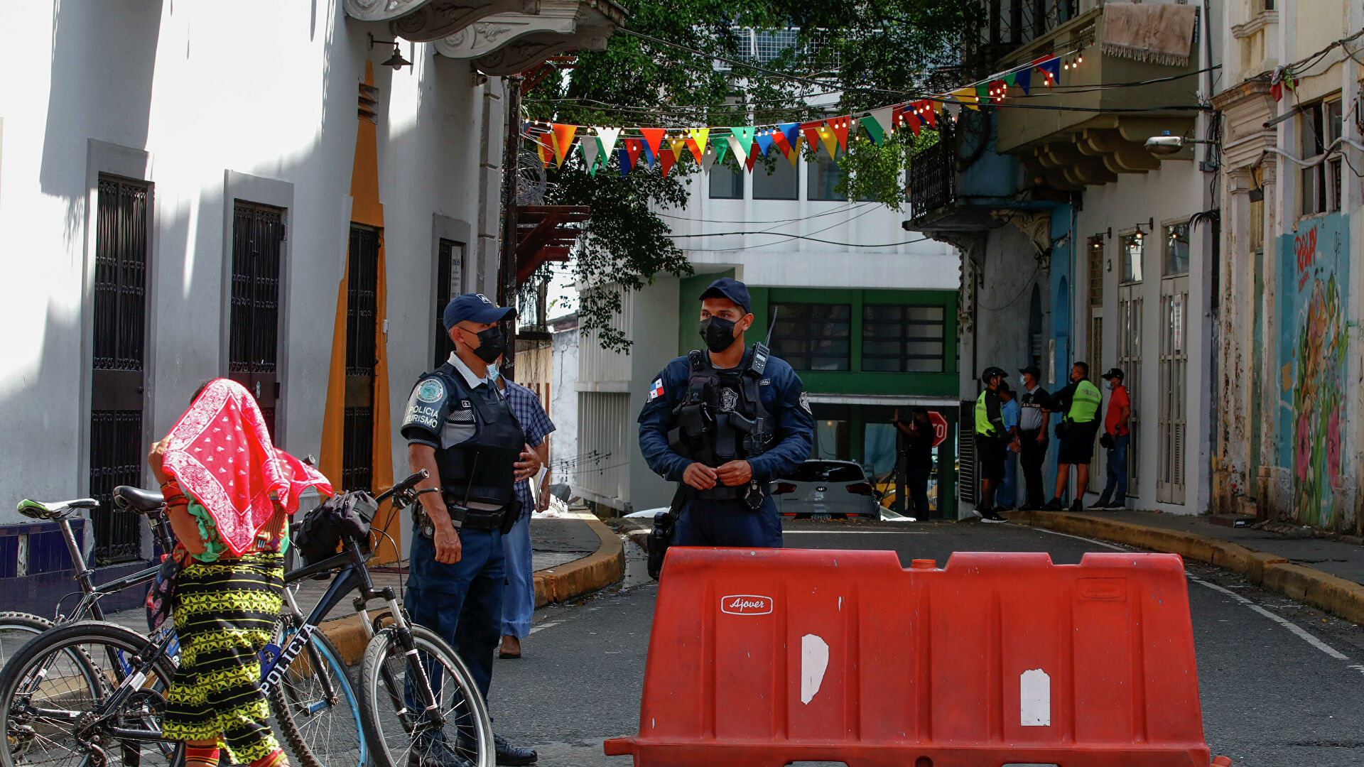 Five people killed in shootout in nightclub in Panama city