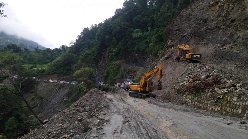 तोकिएको अवधिमै सम्पन्न नहुने भयो मध्यपहाडी राजमार्ग