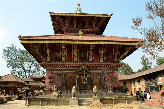 बिहानैदेखि चाँगुनारायणमा भक्तजनको भीड