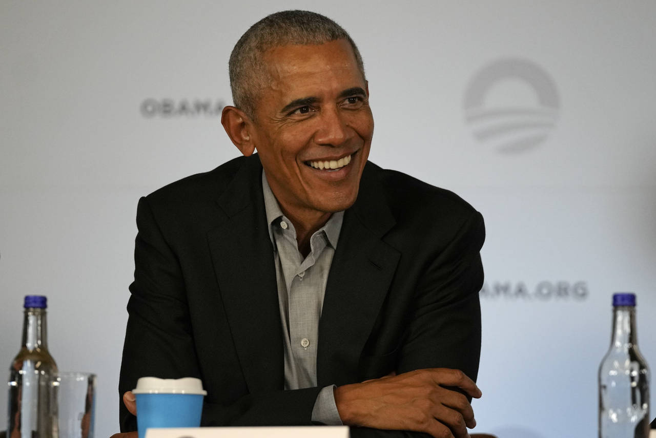 Obama appeals to young activists to stay in climate fight