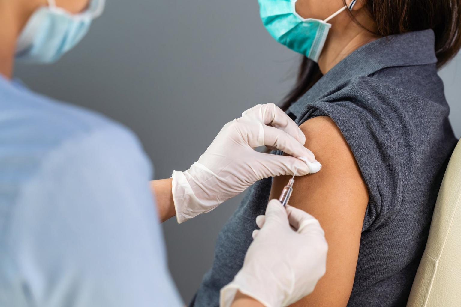 Booster shot of COVID-19 vaccines to be available in Hong Kong