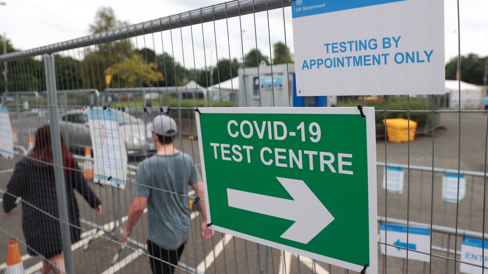 UK registers nearly 40,000 new coronavirus cases