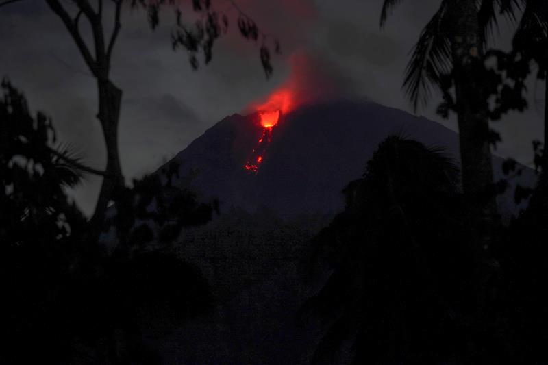 Death toll in Indonesia’s Mt. Semeru eruption rises to 43