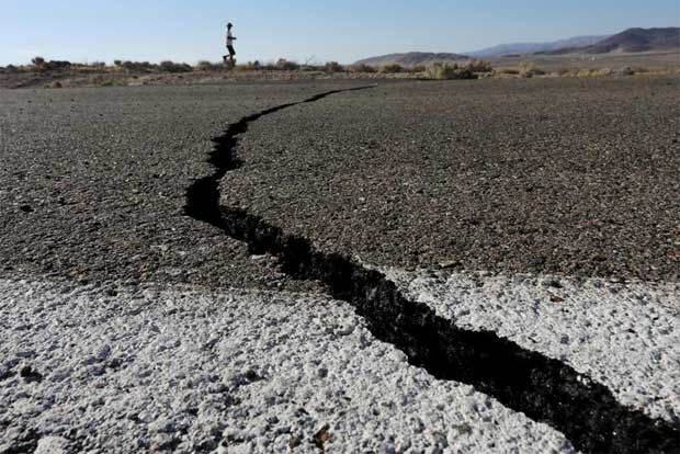 5.6-magnitude quake jolts eastern Indonesia