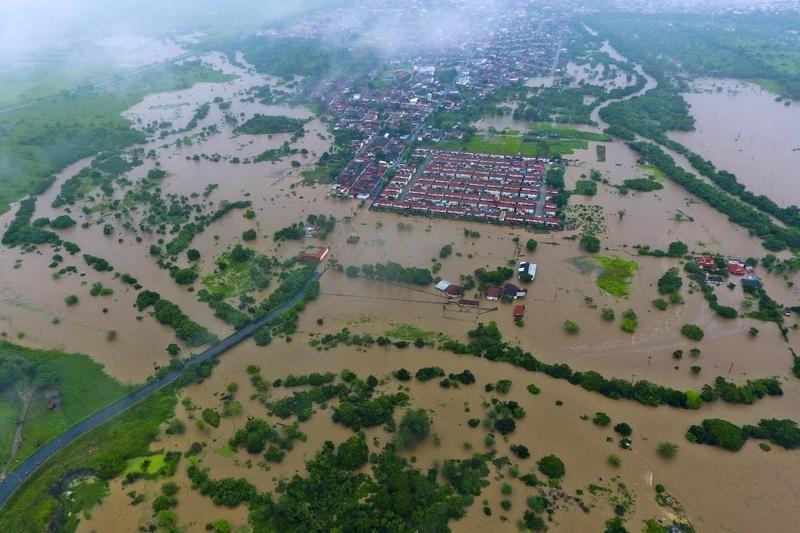 Death toll rises to 20 from heavy rains in Brazil