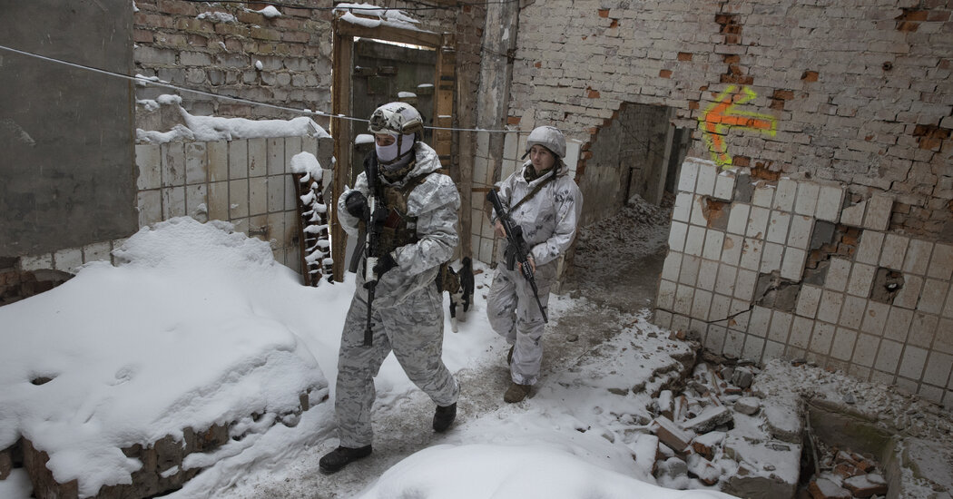 U.S. orders family members of embassy staff to leave Ukraine