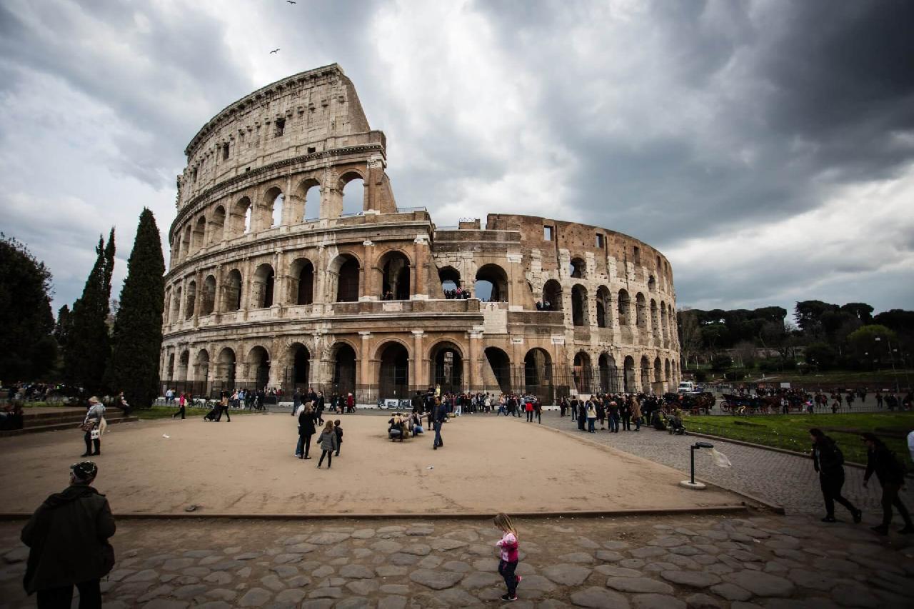 First round of presidential elections in Italy ends with no result