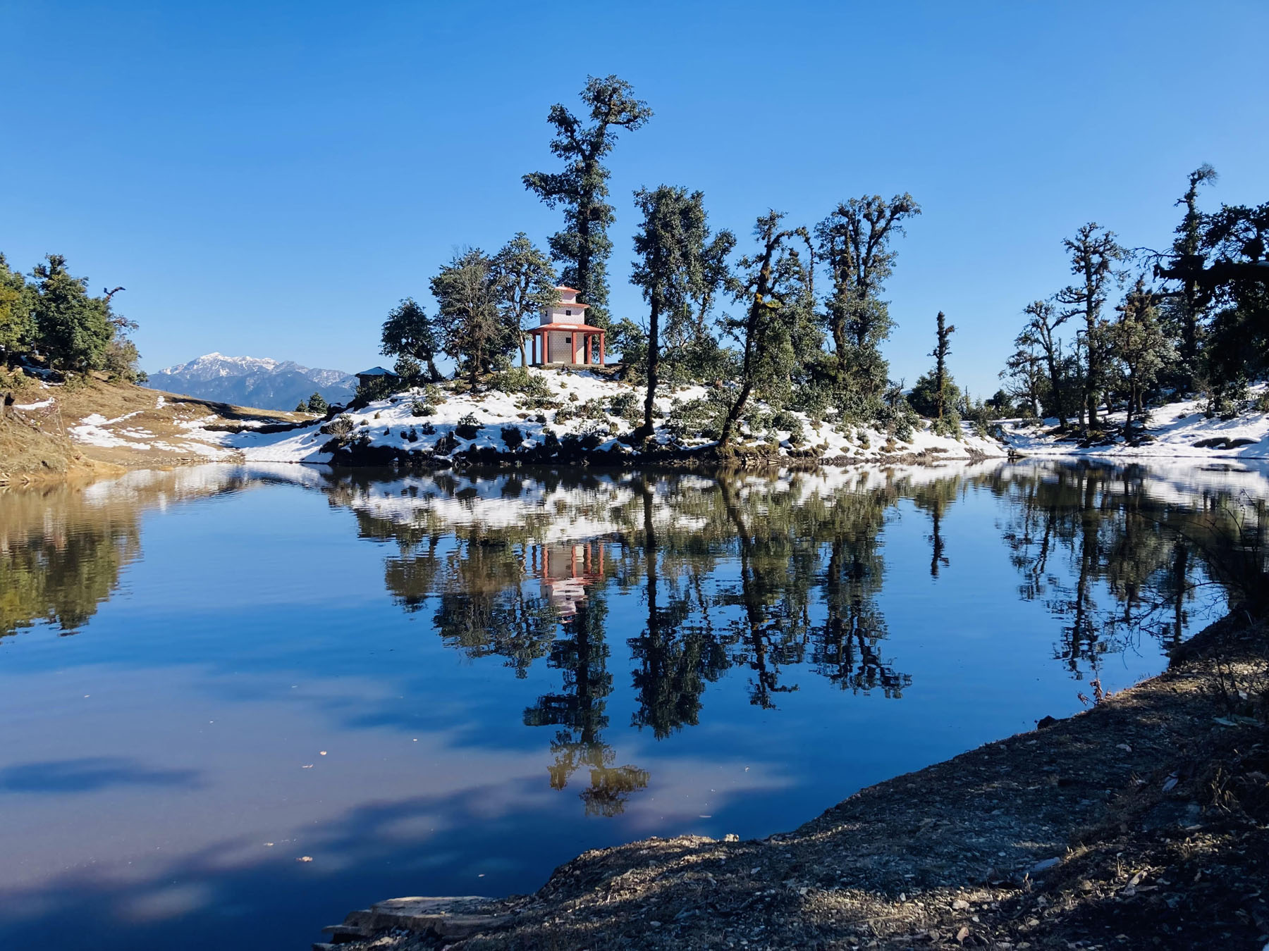 पर्यटकको पर्खाइमा बराह ताल