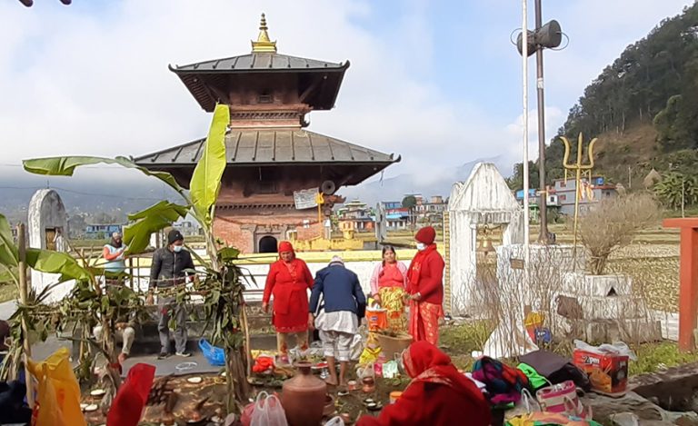 ठाडो भाका र बत्ती कर्पुटारका विशेषता