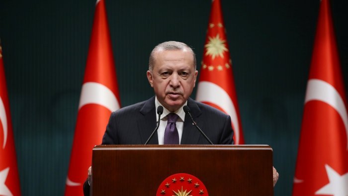 Turkey ‘silences critics’ with presidential insult law