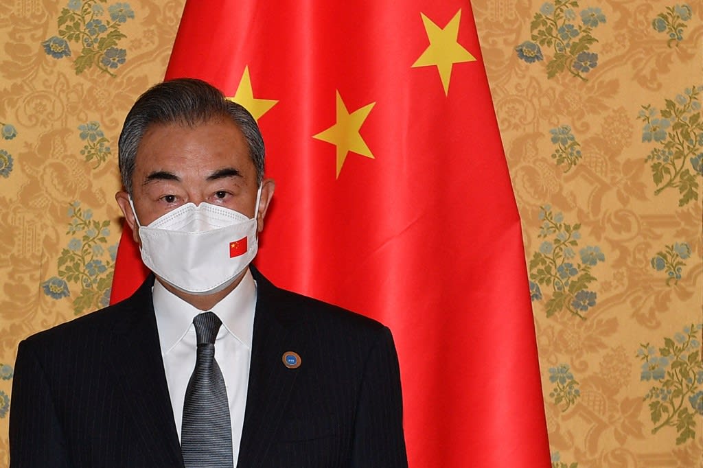 China does not want to be ‘affected’ by Russia sanctions: foreign  	minister