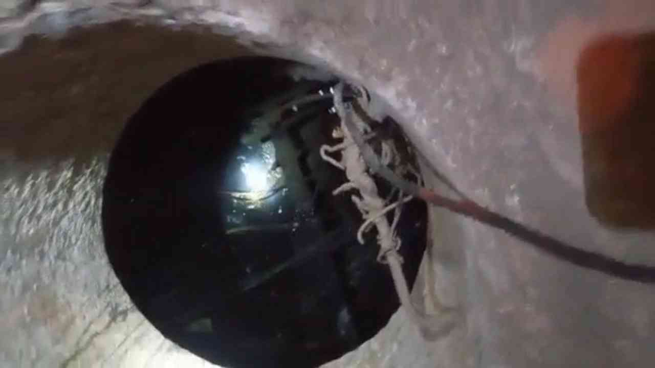 4 killed after being trapped in sewer line in India