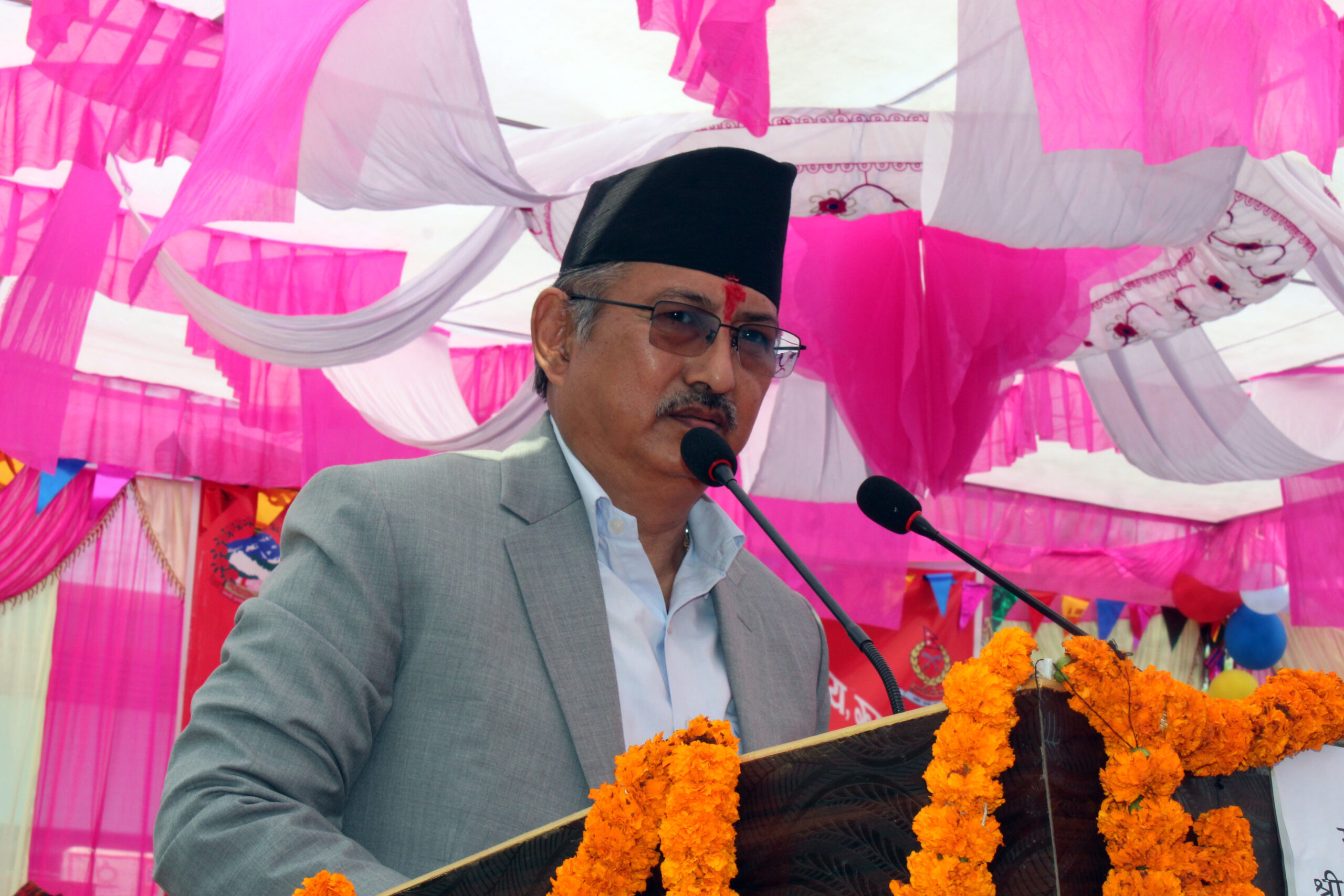 शान्तिसुरक्षामा सशस्त्र प्रहरी अब्बल : गृहमन्त्री खाँण