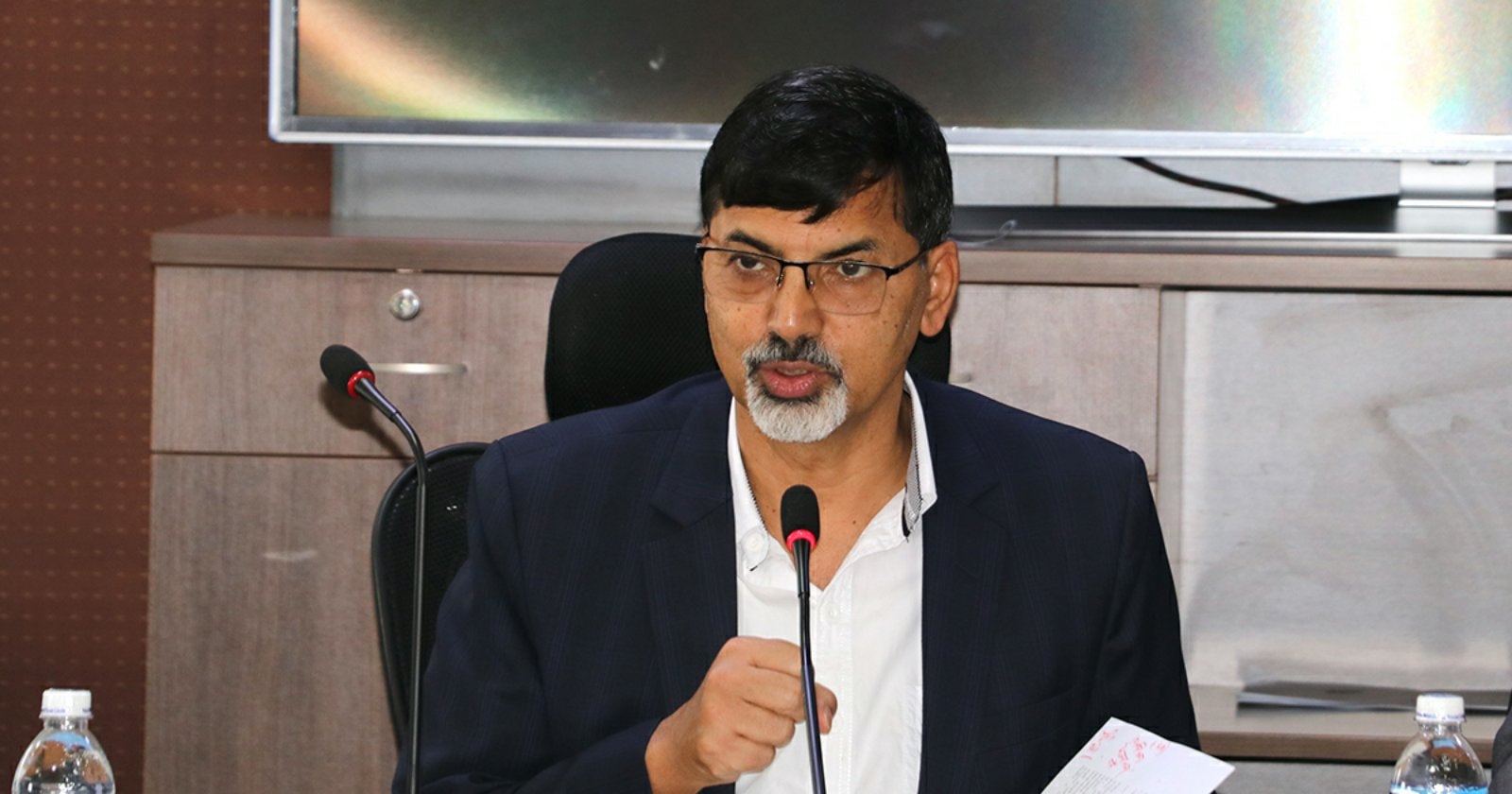 कोभिड–१९ ले थलिएको अर्थतन्त्र लयमा फर्काउने क्रममा छौँ : अर्थमन्त्री शर्मा